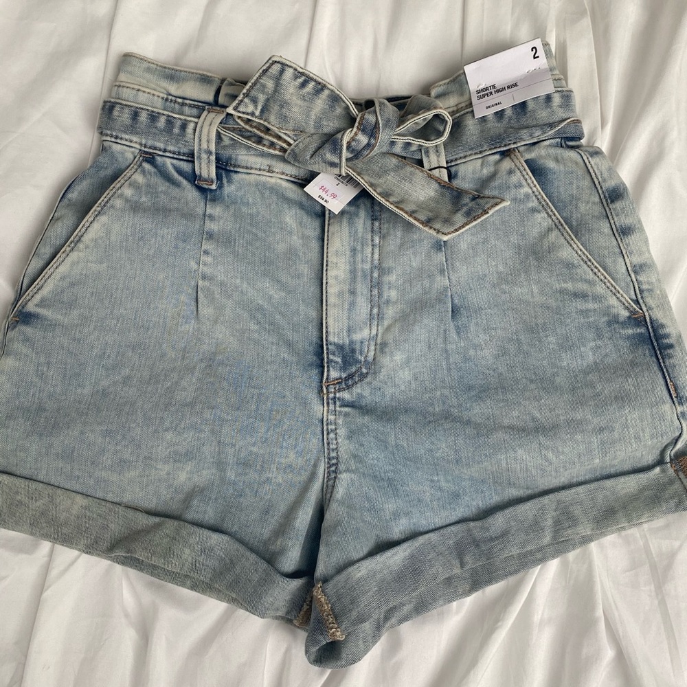 NWT- Express Shortie Super High Rise shorts